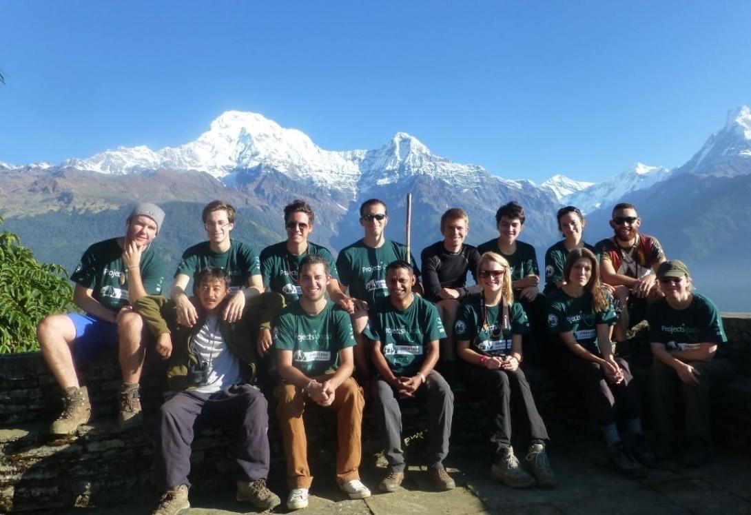 Un groupe de volontaires en écovolontariat dans l'Annapurna Un groupe de volontaires en écovolontariat dans l'Annapurna